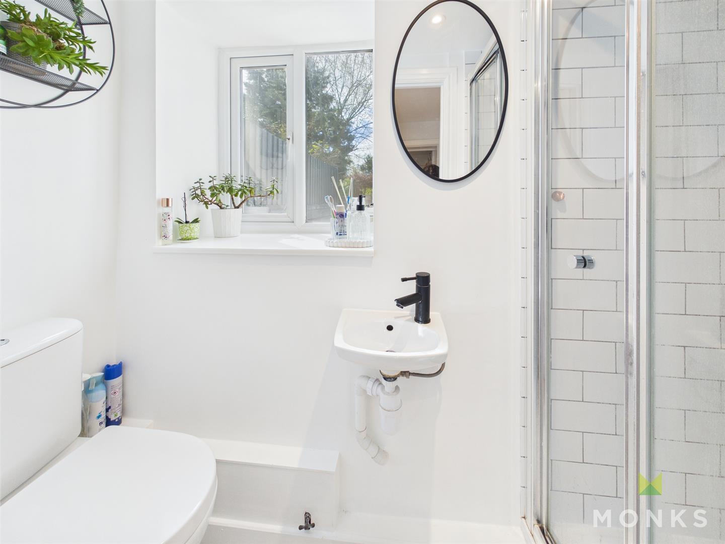 2 The Hollies , Oswestry, SY11 4EH For Sale